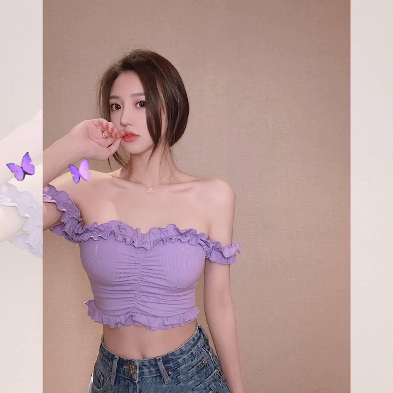 肤白貌美身材好，性感火辣的高颜值