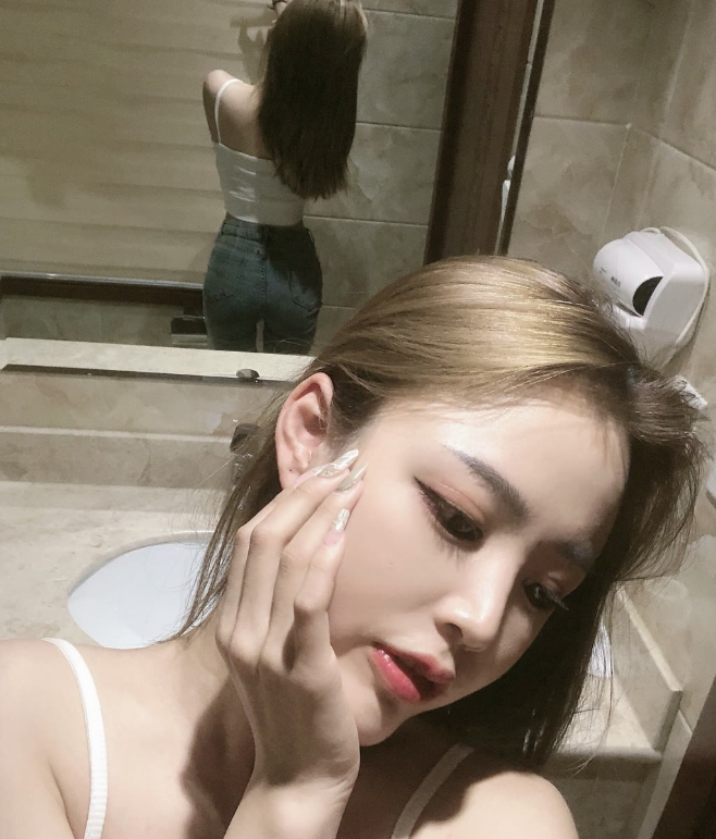 身材高挑，丰满，下水快又紧致大Sao货